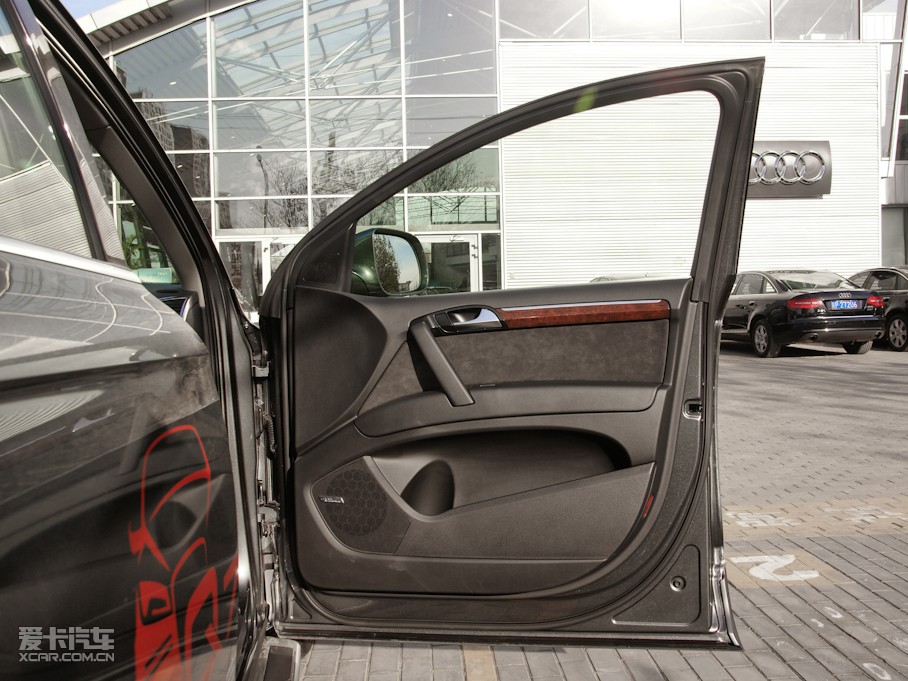 2011?yun)WQ7 3.0TFSI m͵͹ʰ