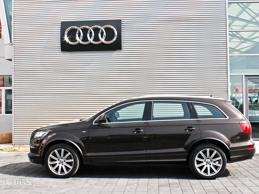 2011?yun)WQ7 3.0TFSI ͵͹ʰ