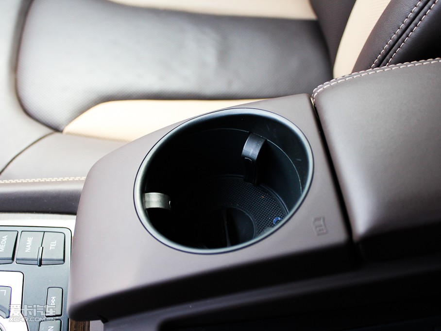 2011?yun)WQ7 3.0TFSI ͵͹ʰ