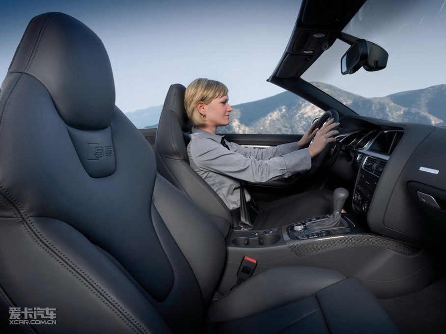 2010��W��S5 Cabriolet 3.0T Cabriolet