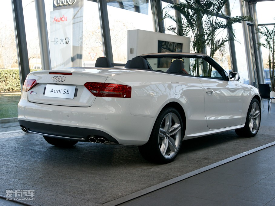 2010WS5 Cabriolet 3.0T Cabriolet