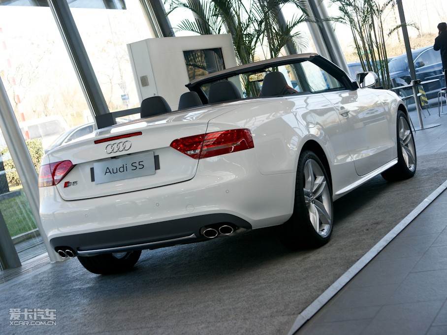 2010?yun)WS5 Cabriolet 3.0T Cabriolet