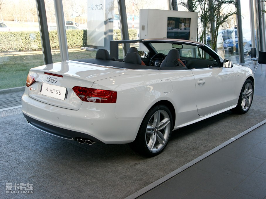 2010WS5 Cabriolet 3.0T Cabriolet