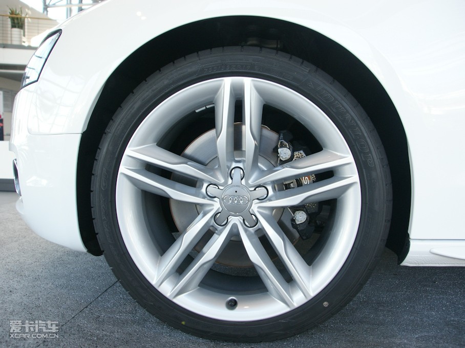 2010?yun)WS5 Cabriolet 3.0T Cabriolet