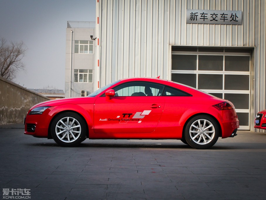 2011WTT Coupe 2.0TFSI Coupe