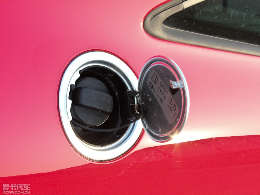 2011WTT Coupe 2.0TFSI Coupe