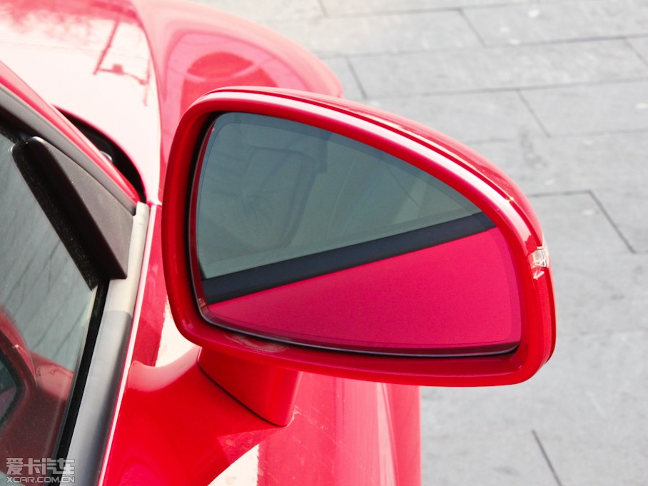 2011WTT Coupe 2.0TFSI Coupe