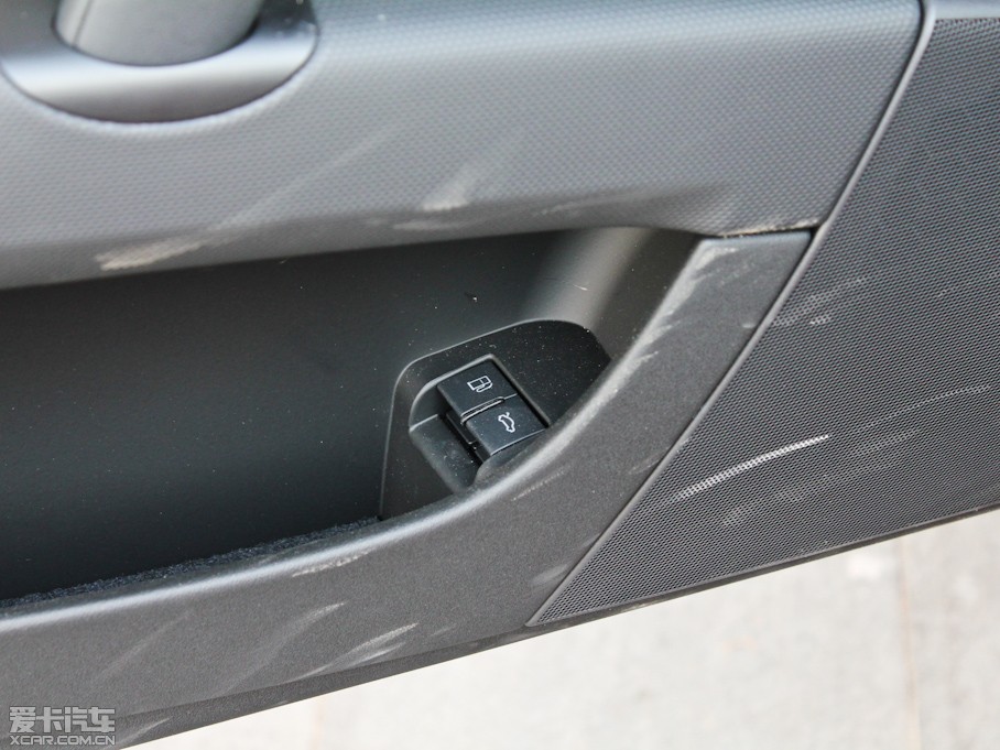 2011WTT Coupe 2.0TFSI Coupe