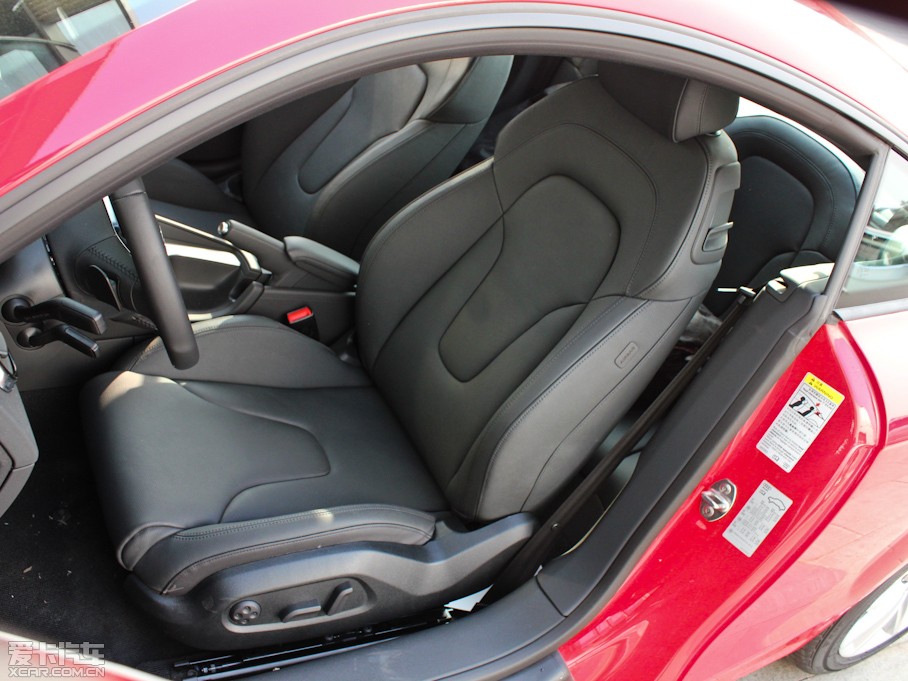 2011WTT Coupe 2.0TFSI Coupe