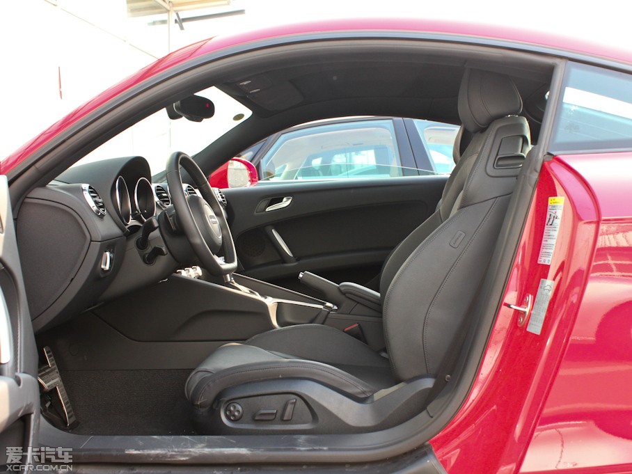 2011WTT Coupe 2.0TFSI Coupe