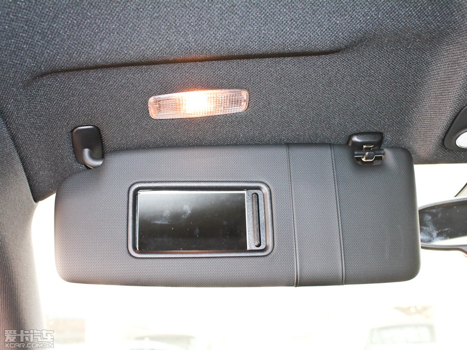 2011WTT Coupe 2.0TFSI Coupe