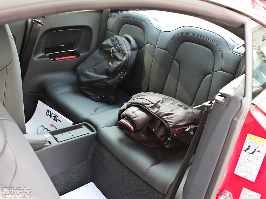 2011?yun)WTT Coupe 2.0TFSI Coupe