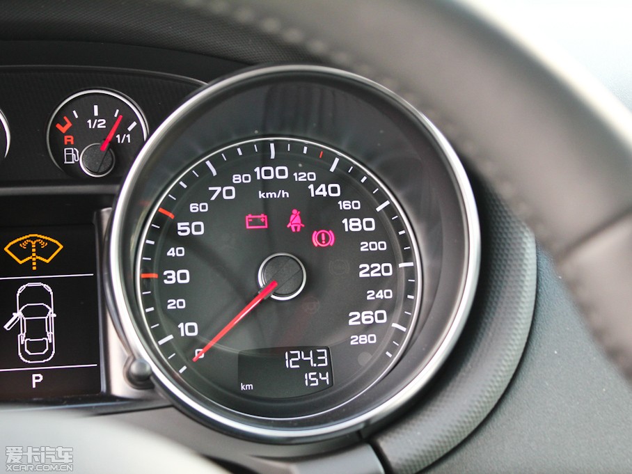 2011WTT Coupe 2.0TFSI Coupe