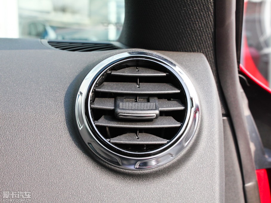 2011WTT Coupe 2.0TFSI Coupe