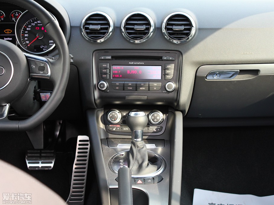 2011?yun)WTT Coupe 2.0TFSI Coupe