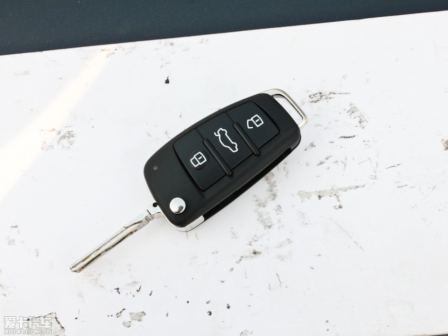 2011WTT Coupe 2.0TFSI Coupe