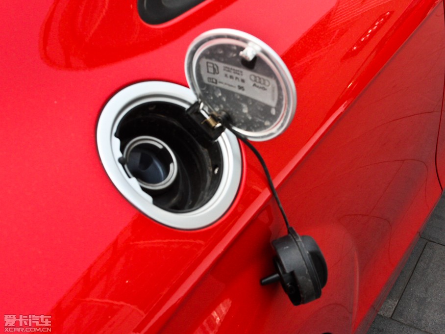 2011WTT Coupe 2.0TFSI Coupe