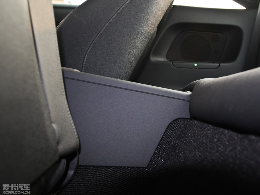 2011WTT Coupe 2.0TFSI Coupe