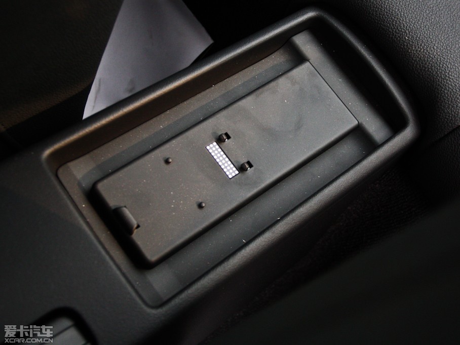 2011?yun)WTT Coupe 2.0TFSI Coupe