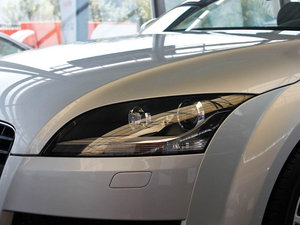 20112.0TFSI Roadster ^