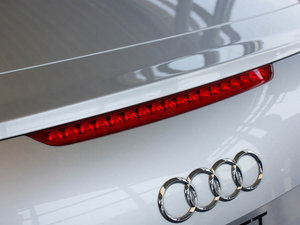 20112.0TFSI Roadster (x)(ji)^