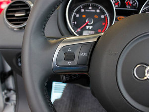 20112.0TFSI Roadster п؅^