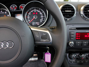 20112.0TFSI Roadster п؅^