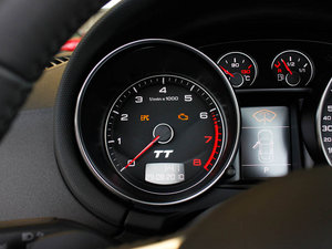 20112.0TFSI Roadster п؅^