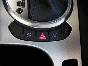 20112.0TFSI Roadster п؅^(q)