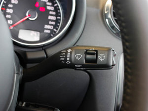 20112.0TFSI Roadster п؅^(q)