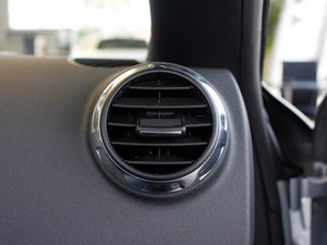 20112.0TFSI Roadster п؅^(q)