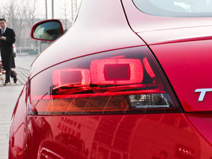 20112.0TFSI Coupe (ji)^