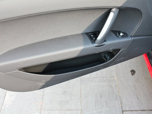 20112.0TFSI Coupe ǰTg