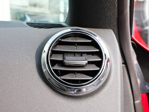 2011款2.0TFSI Coupe 中控区