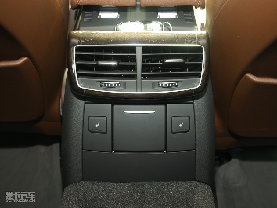 2011?yun)WA8 3.0TFSI F(245kW)