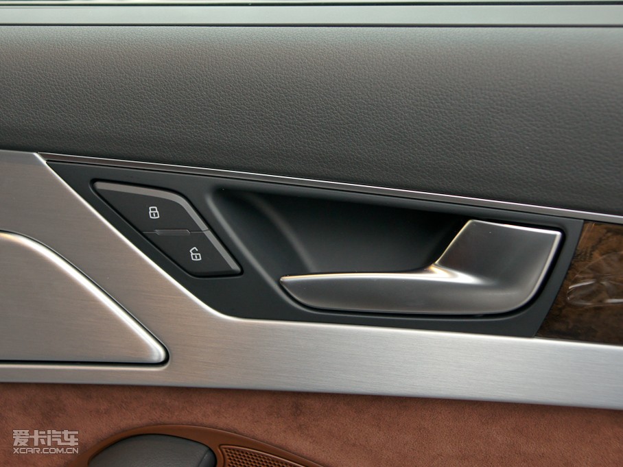 2011?yun)WA8 3.0TFSI F(245kW)