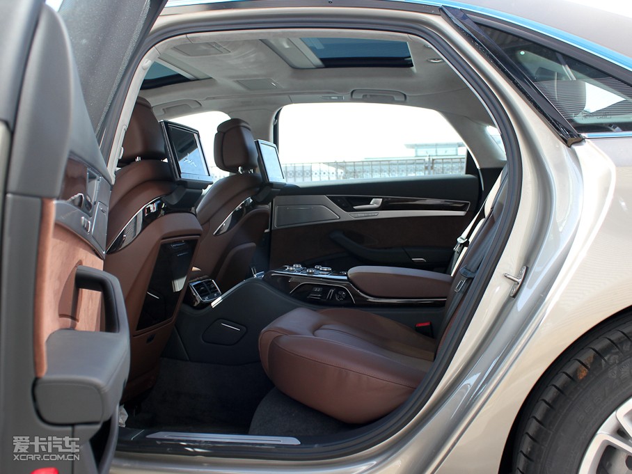 2011WA8 3.0TFSI F(245kW)