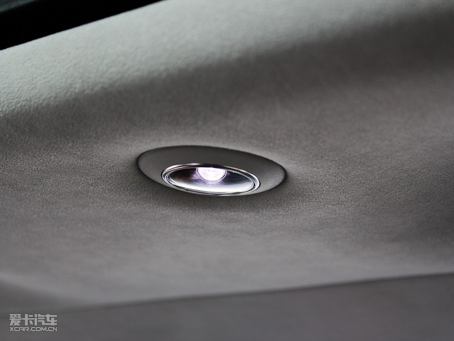 2011?yun)WA8 3.0TFSI F(245kW)