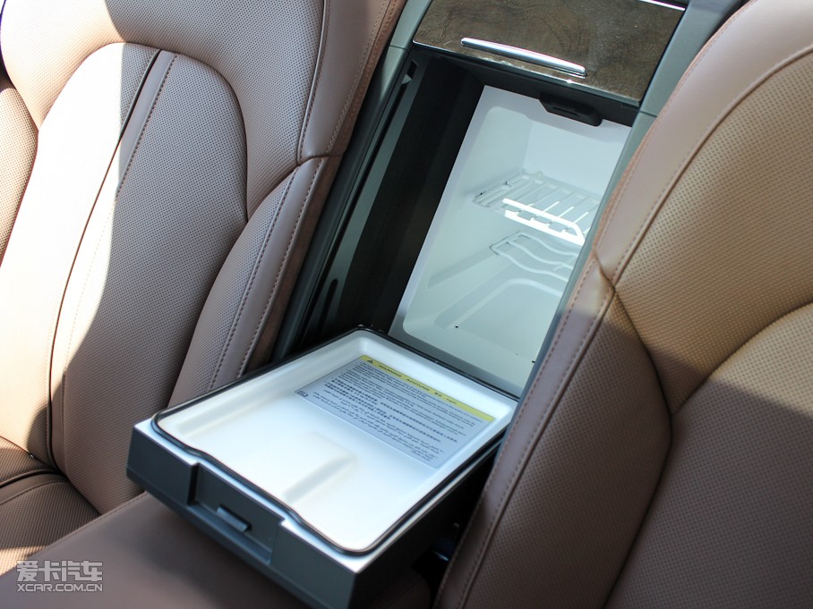 2011?yun)WA8 3.0TFSI F(245kW)