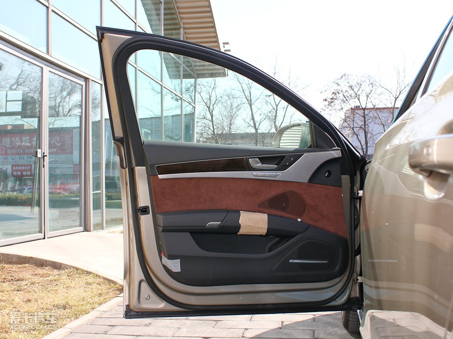 2011?yun)WA8 3.0TFSI F(245kW)