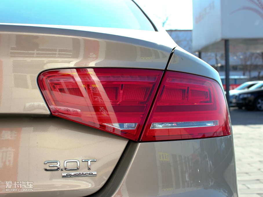 2011WA8 3.0TFSI F(245kW)