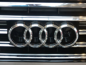 20113.0TFSI F(245kW) ^