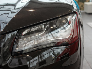 20113.0TFSI F(245kW) ^