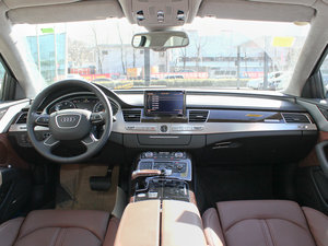 2011款3.0TFSI 尊贵型(245kW) 内饰全景