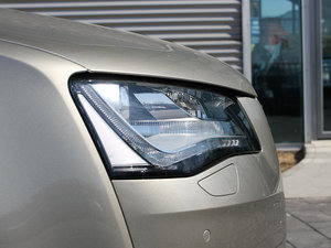 20113.0TFSI F(245kW) ^