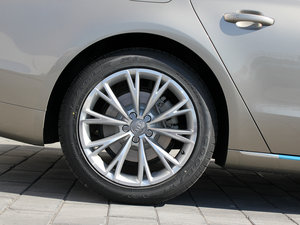 20113.0TFSI F(245kW) ^