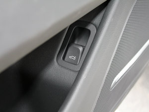 20113.0TFSI A(245kW) g