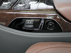 20113.0TFSI A(245kW) g