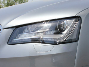 20113.0TFSI A(245kW) ^