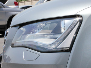 20113.0TFSI A(245kW) ^